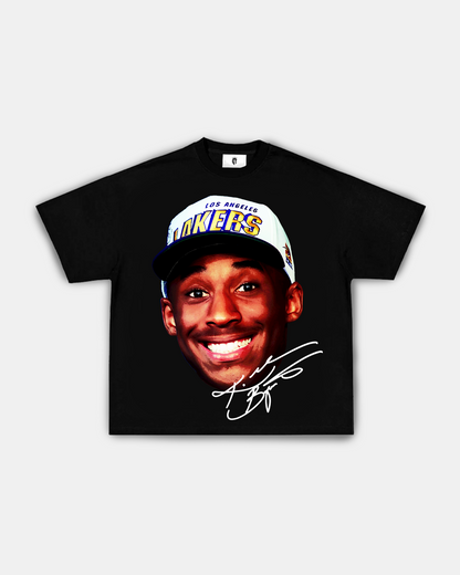 KOBE "THE ARRIVAL" OVERSIZED FIT